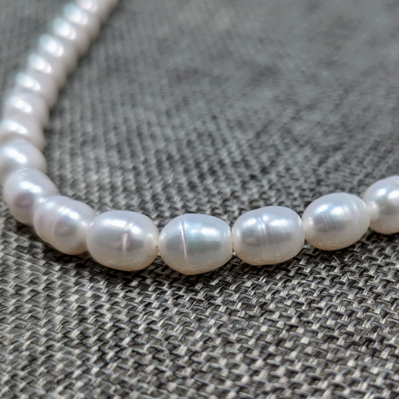 REAL - 9-10mm Baroque Pearl Necklace - Picture 4 of 11